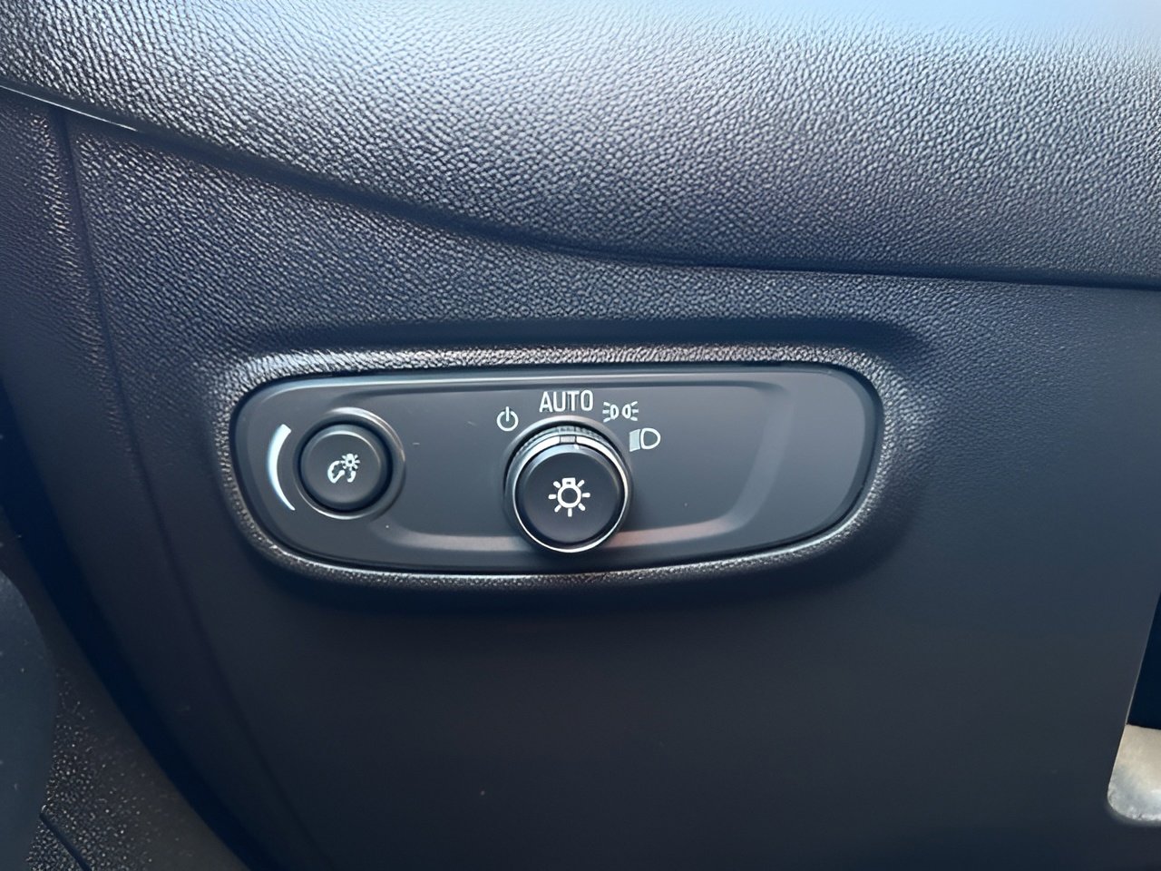 Used 2024 Chevrolet Equinox RS image 22