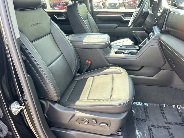 Used 2025 GMC Sierra 3500 Denali w/ Denali Reserve Package AWD/4WD image 28
