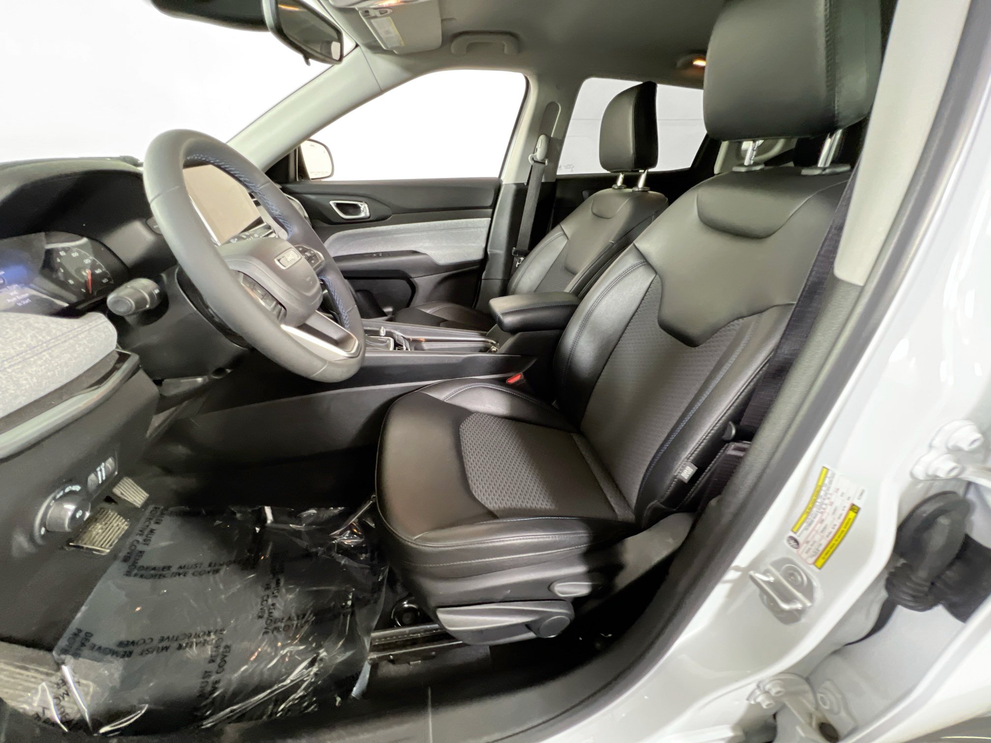 Used 2022 Jeep Compass Latitude AWD/4WD image 19