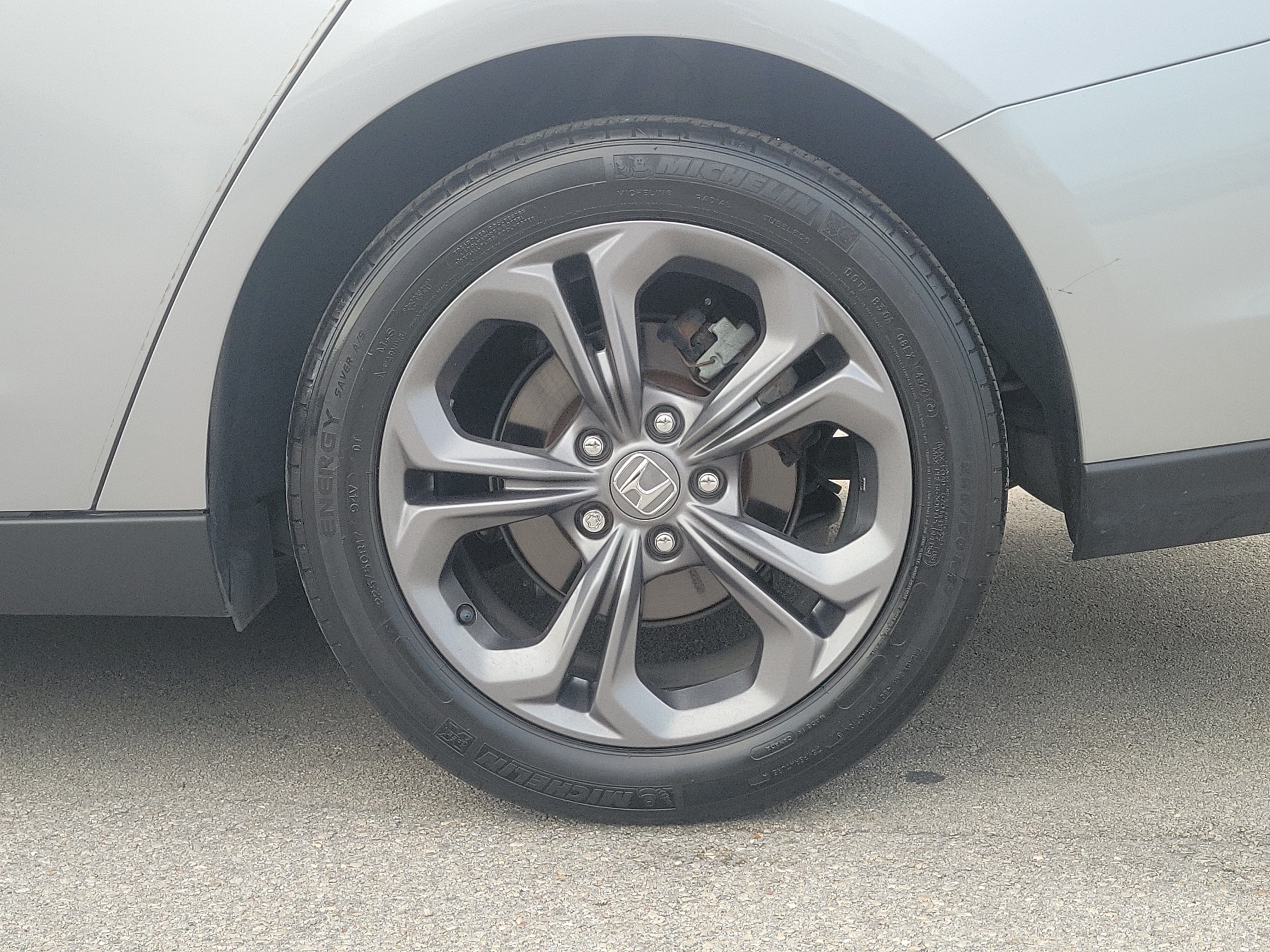 Used 2023 Honda Accord EX image 30
