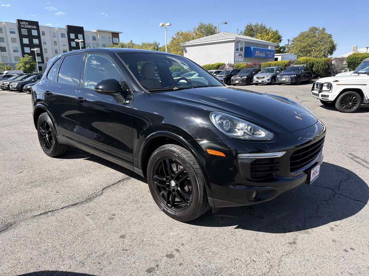 Used 2018 Porsche Cayenne Platinum Edition AWD/4WD image 7