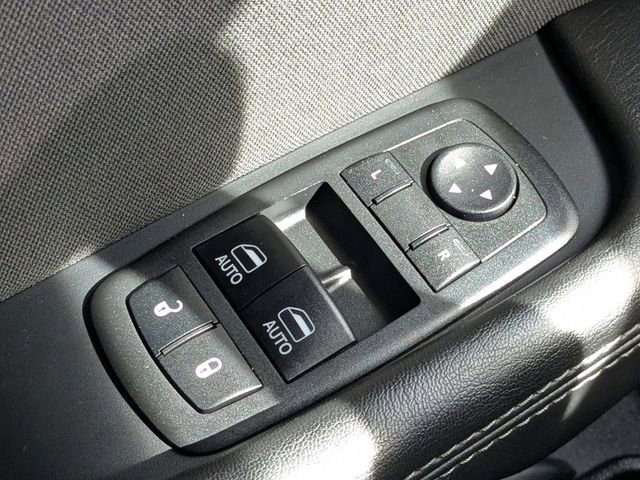 Used 2018 Dodge Challenger R/T Scat Pack RWD image 28