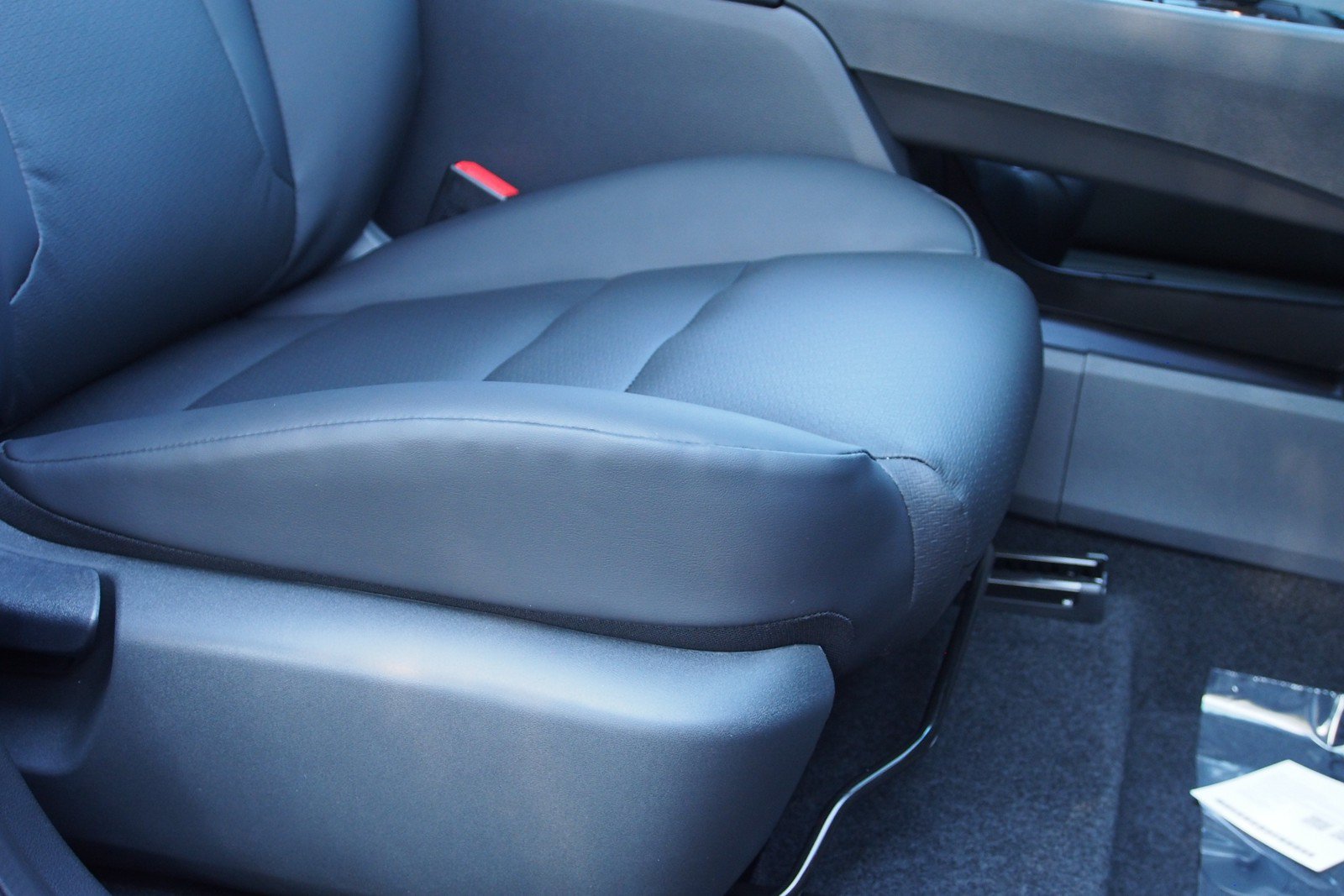 New 2026 Nissan Rogue Dark Armor FWD image 12