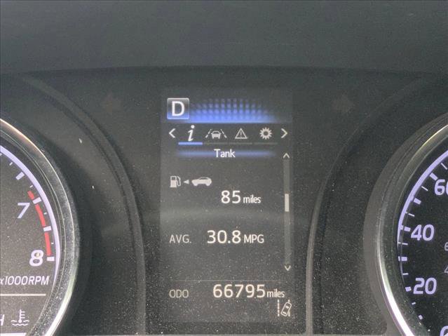 Used 2020 Toyota Camry LE FWD image 13