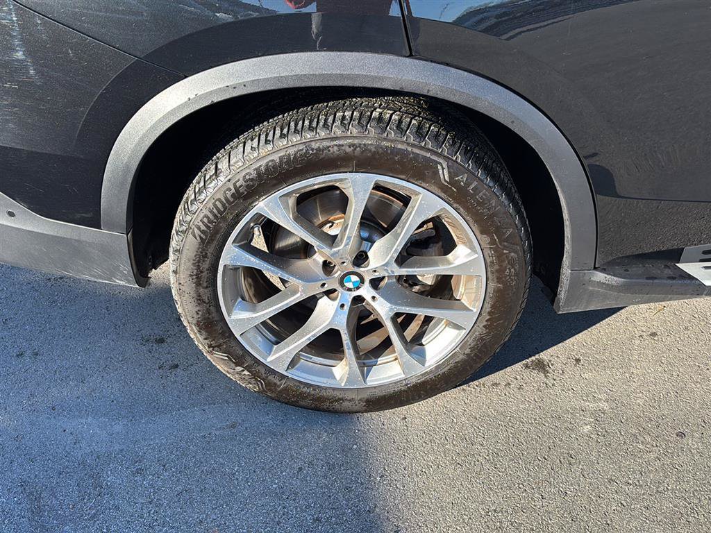Used 2025 BMW X5 xDrive40i AWD/4WD image 11