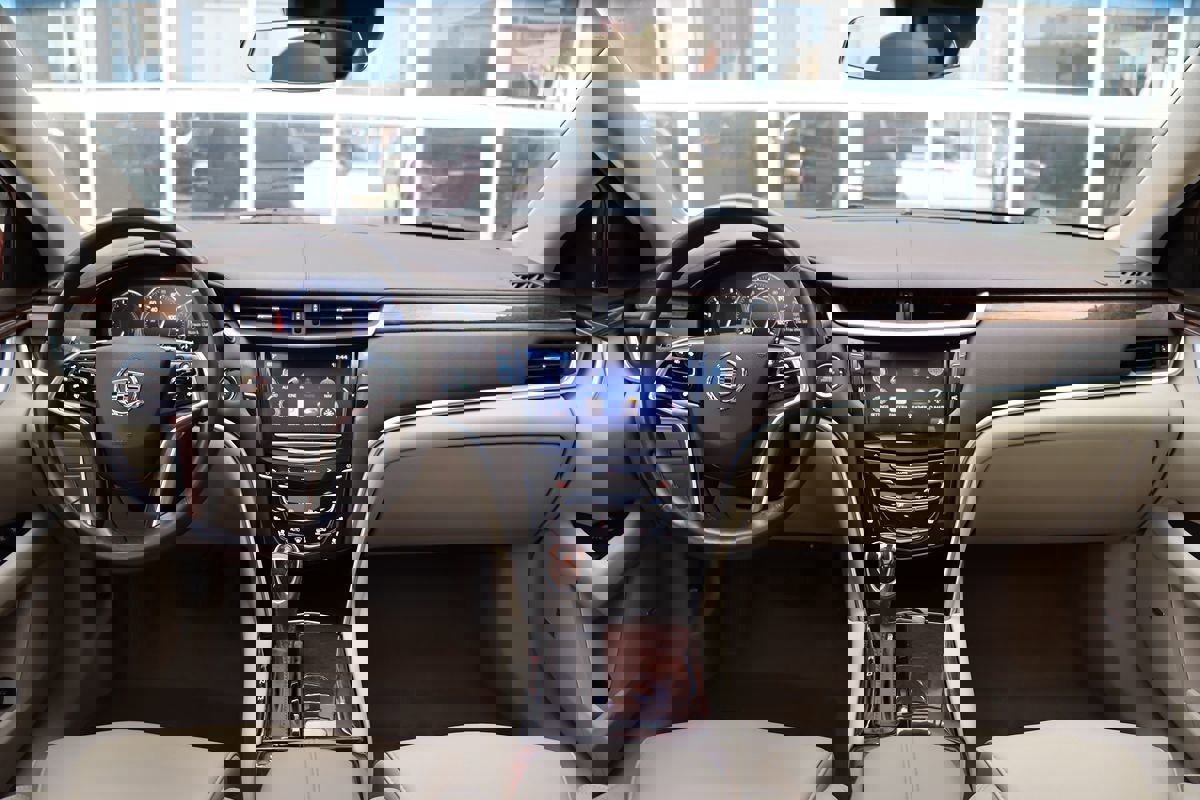 Used 2014 Cadillac XTS Premium image 12