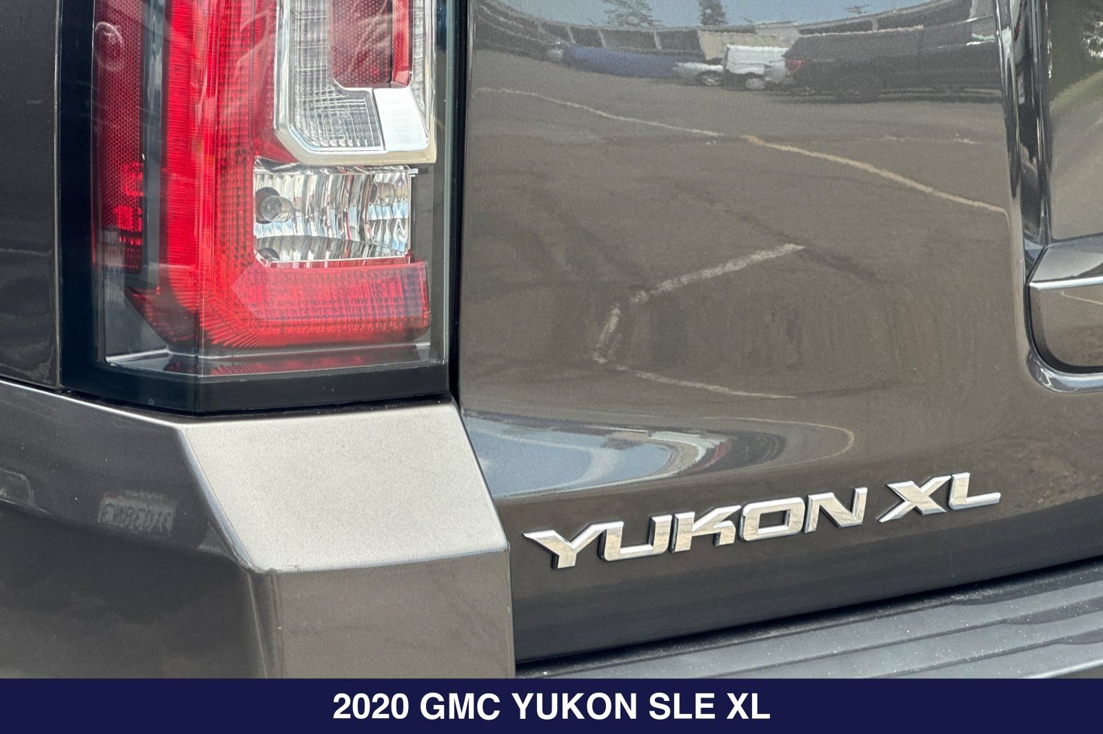 Used 2020 GMC Yukon XL SLE w/ SLE Value Package RWD image 28
