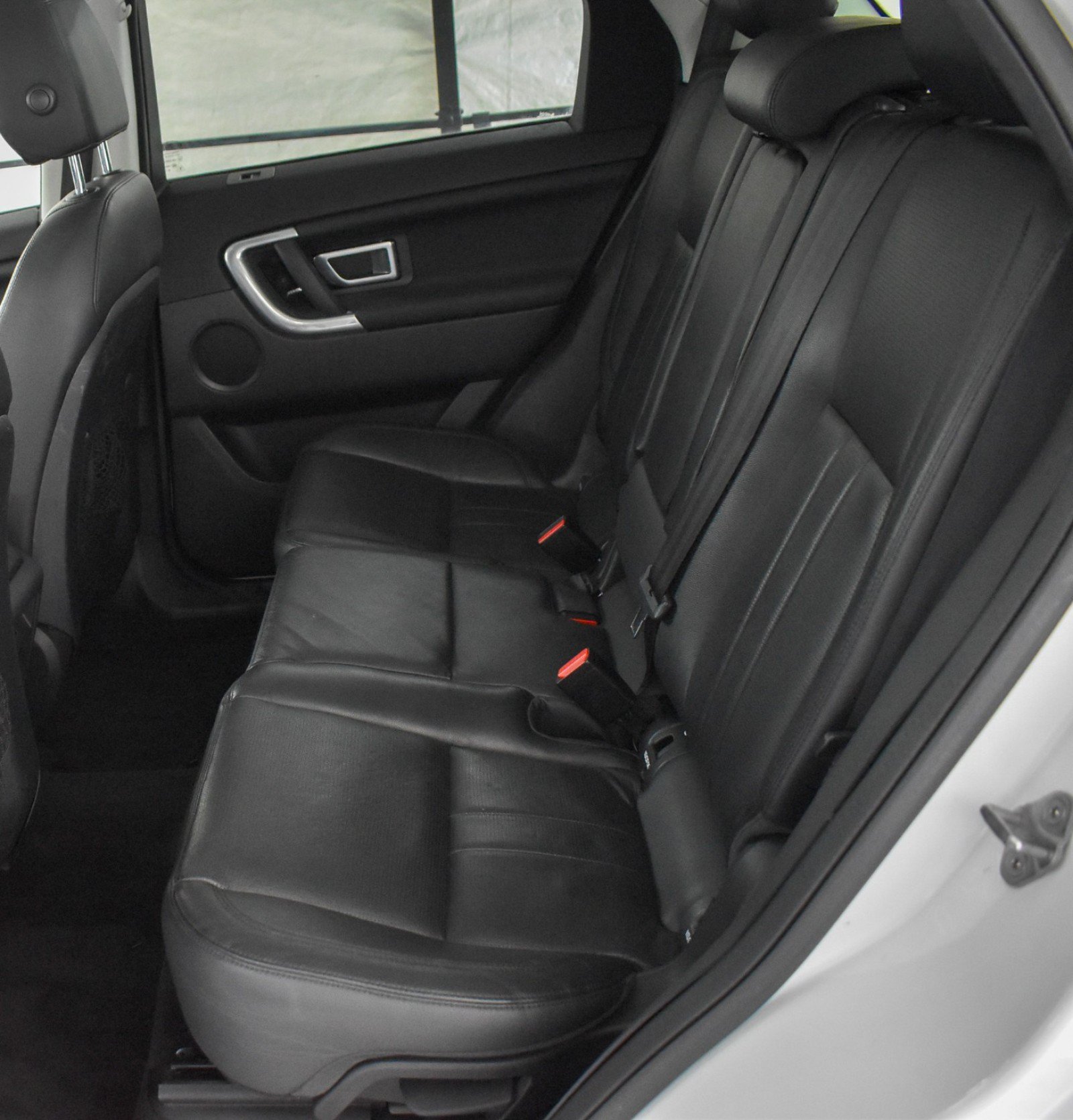 Used 2019 Land Rover Discovery Sport HSE AWD/4WD image 30