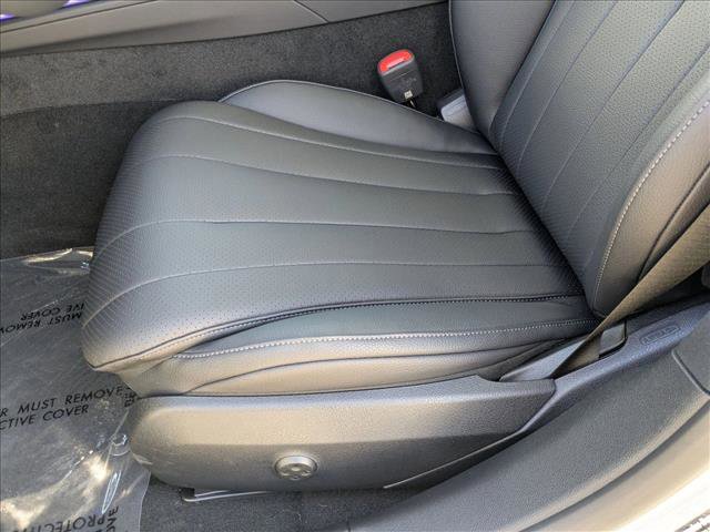 New 2026 Mercedes-Benz E 450 4MATIC Sedan image 4