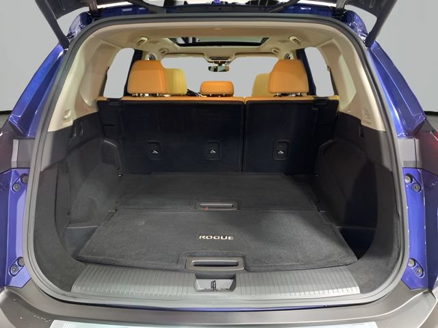 Certified 2023 Nissan Rogue Platinum w/ Platinum Premium Package AWD/4WD image 25
