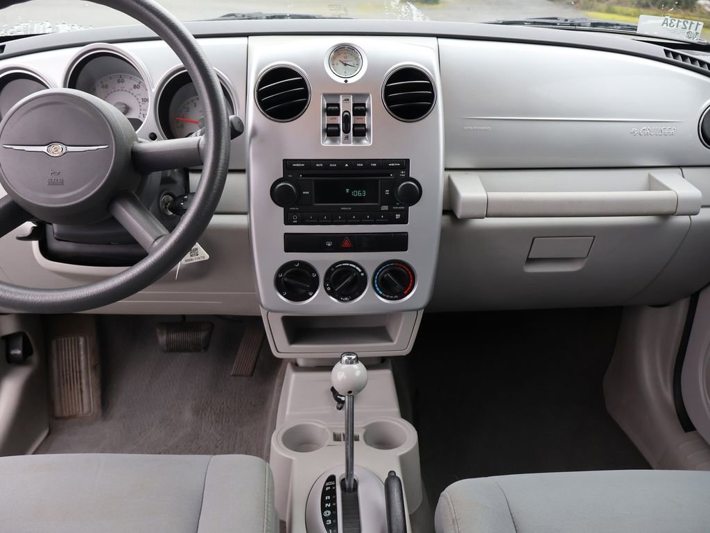 Used 2008 Chrysler PT Cruiser LX image 21