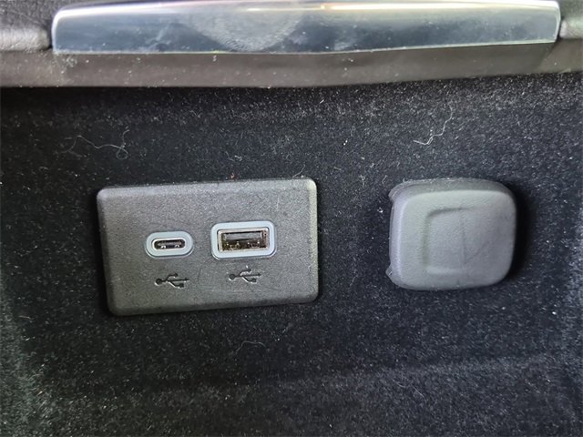 Used 2023 Cadillac XT4 Sport image 30