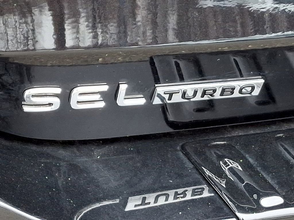 Used 2026 Volkswagen Tiguan SEL R-Line AWD/4WD image 32