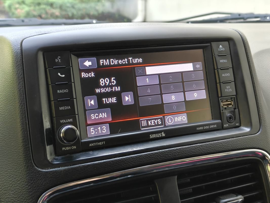Used 2019 Dodge Grand Caravan SE w/ UConnect Hands-Free Group FWD image 22