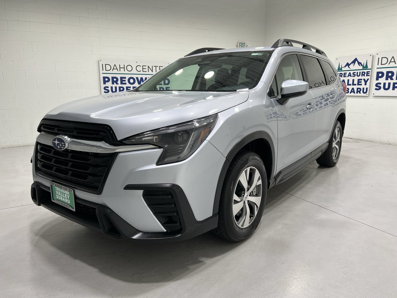 Used 2025 Subaru Ascent Premium AWD/4WD image 4