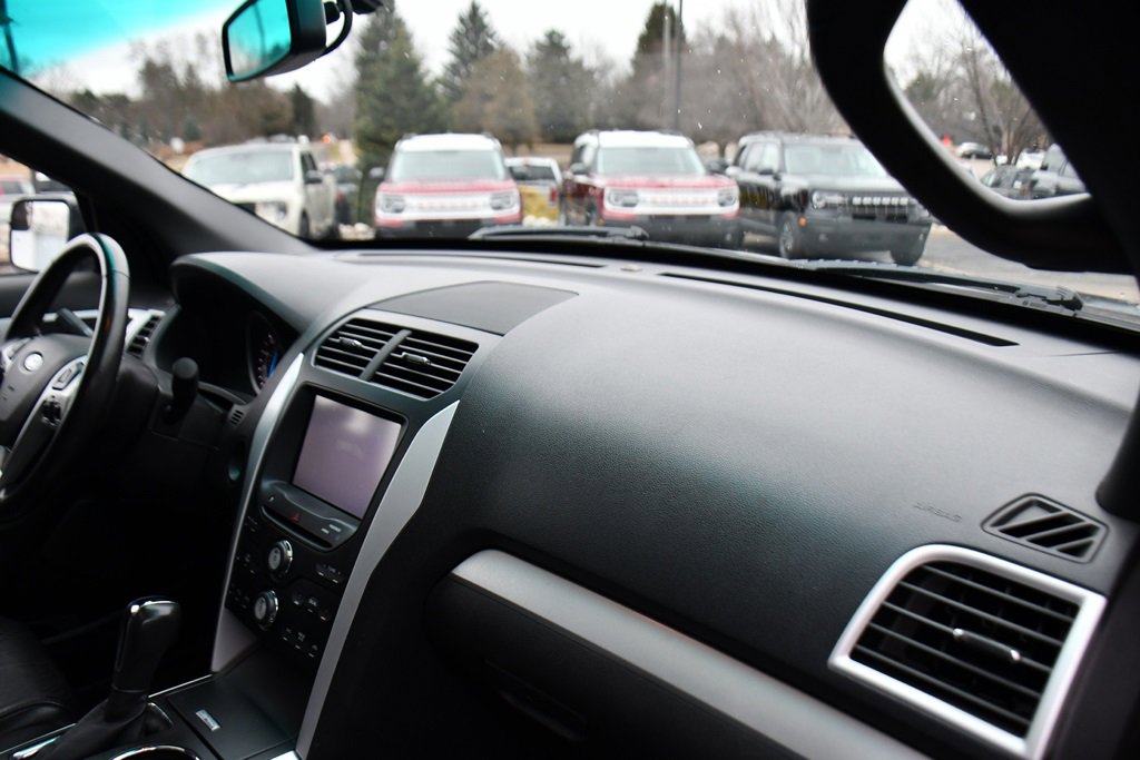 Used 2013 Ford Explorer XLT image 15