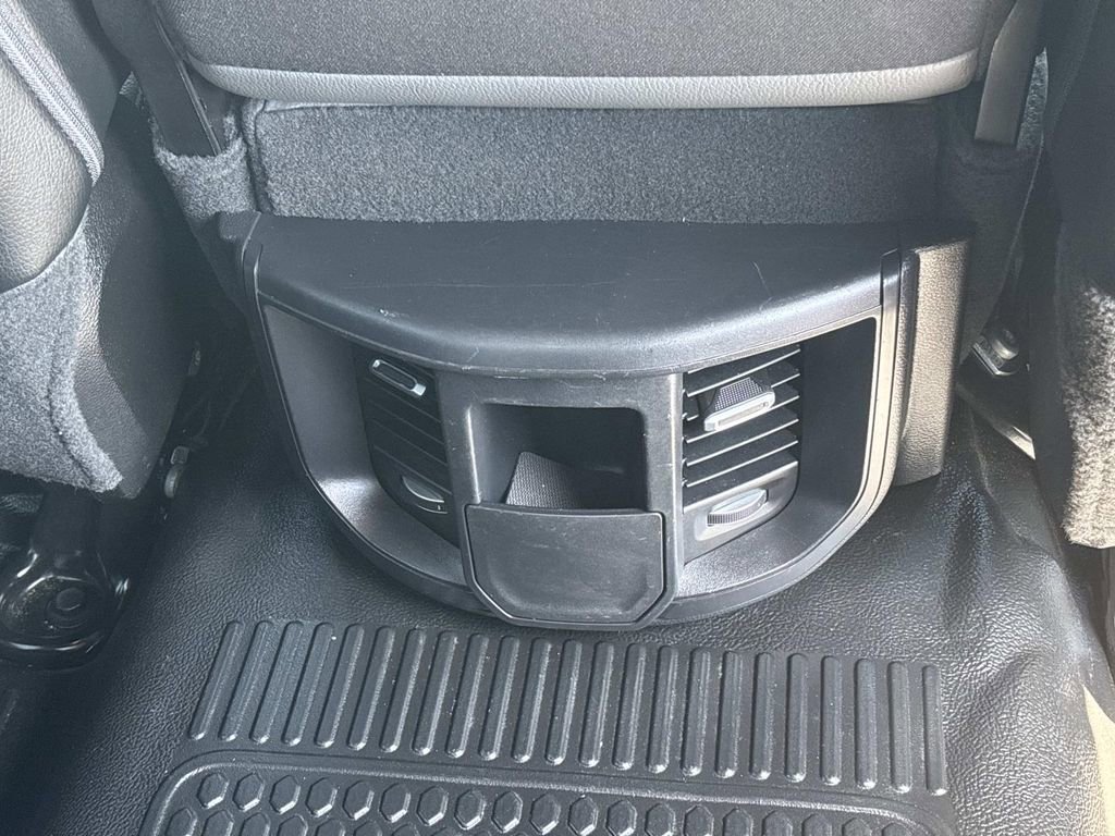Used 2024 RAM 2500 Tradesman w/ Chrome Appearance Group image 13