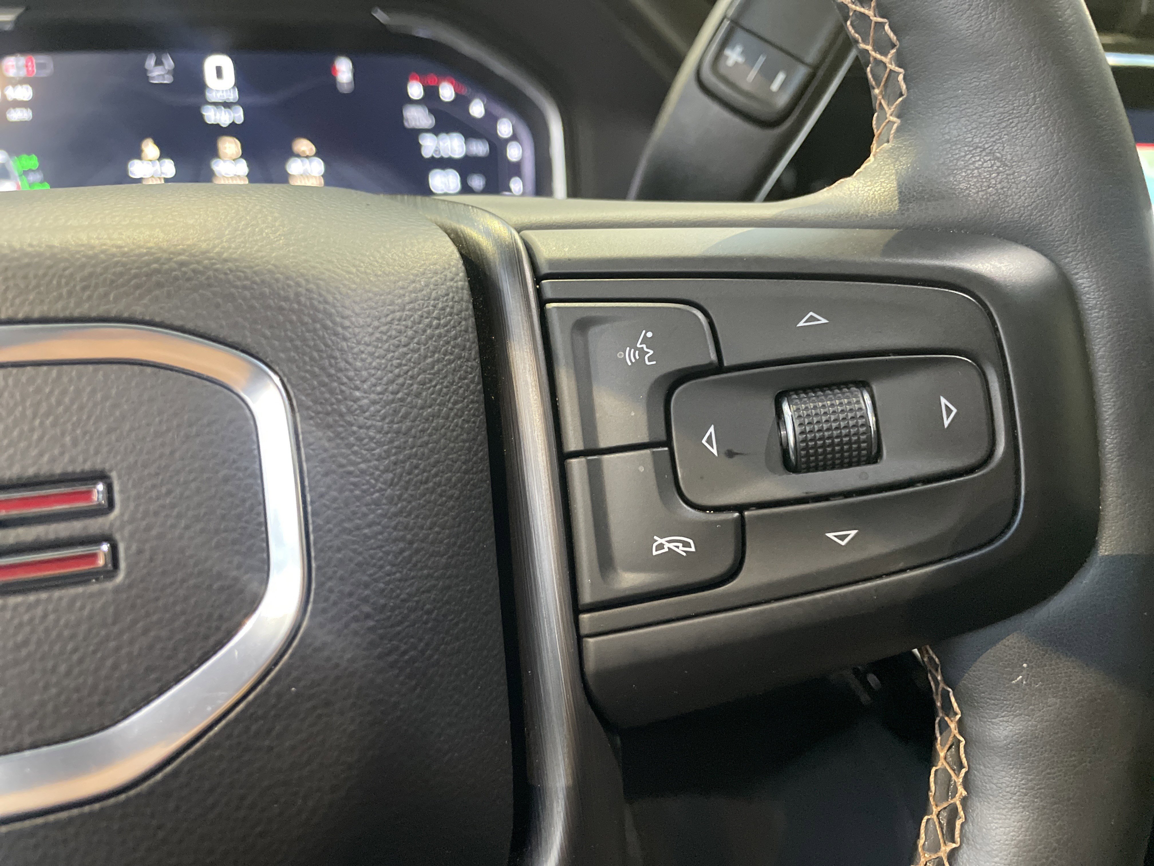 Used 2024 GMC Sierra 2500 AT4 w/ AT4 Premium Plus Package AWD/4WD image 23