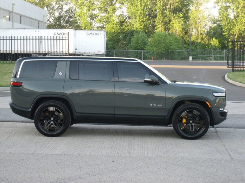 Used 2023 Rivian R1S Launch Edition AWD/4WD image 9