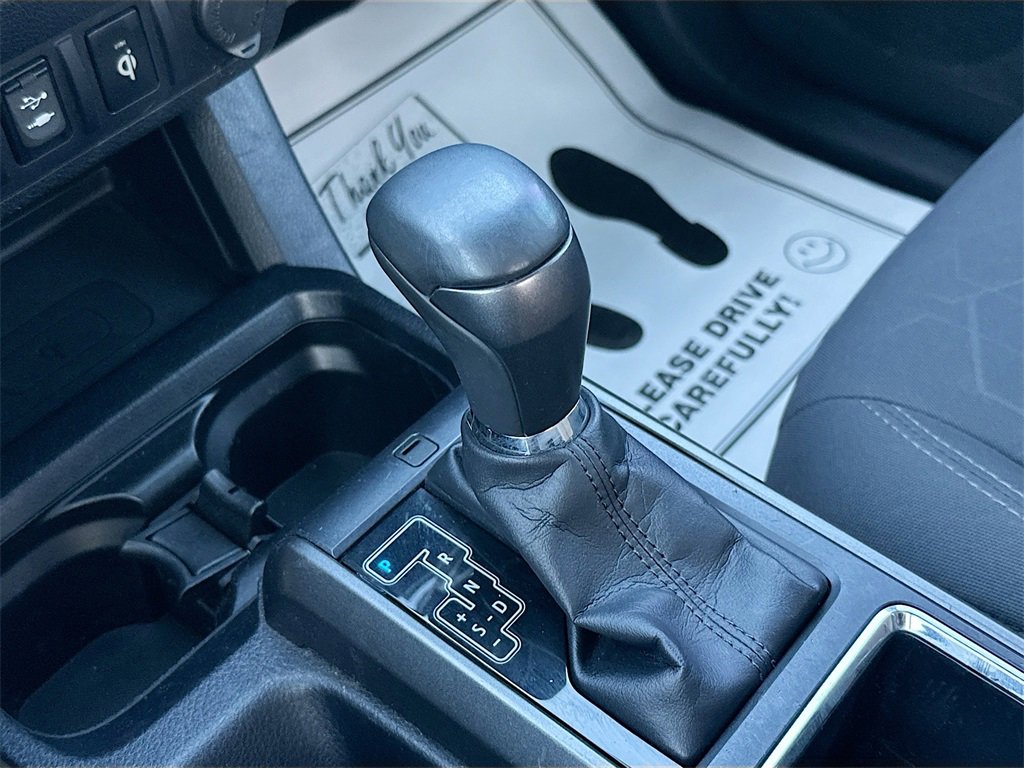 Used 2017 Toyota Tacoma TRD Sport image 17