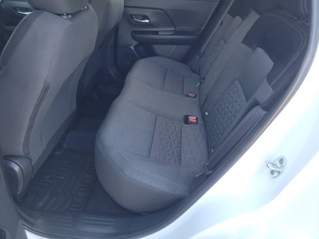 Used 2025 Nissan Kicks SV AWD/4WD image 14