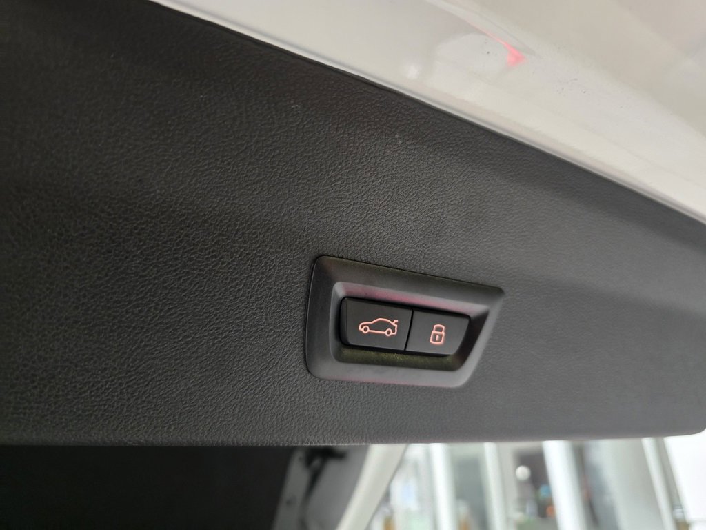 Used 2023 BMW X4 M w/ Executive Package image 42