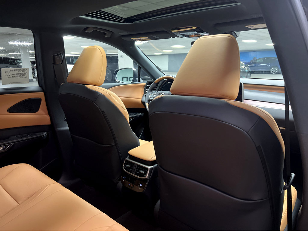 New 2026 Lexus RX 350h AWD/4WD image 22