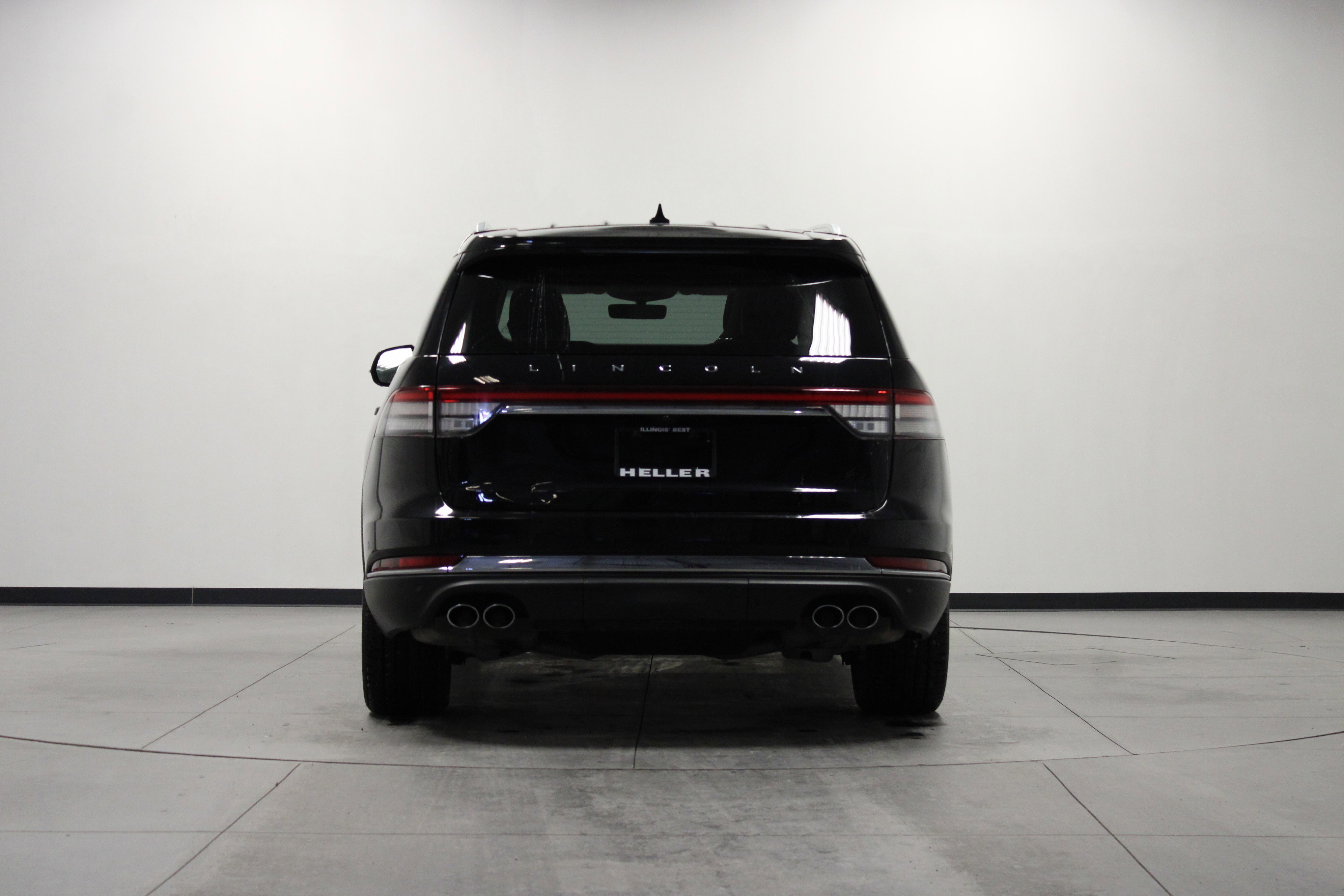 Used 2020 Lincoln Aviator Reserve w/ Equipment Group 202A image 5