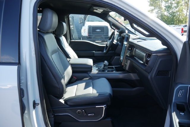 Used 2023 Ford F150 Lightning Lariat AWD/4WD image 27