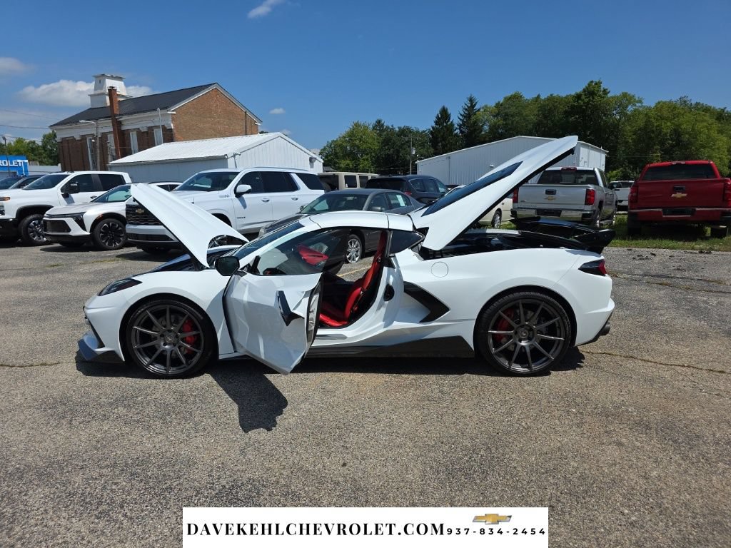 Used 2020 Chevrolet Corvette Stingray Premium Cpe w/ 3LT Preferred Equipment Group RWD image 27