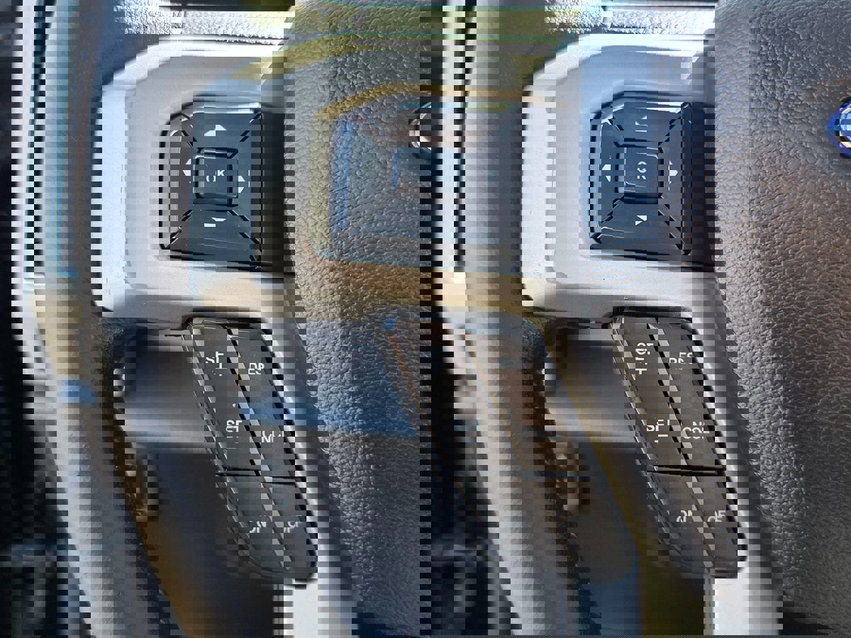 Used 2017 Ford F150 Lariat image 26