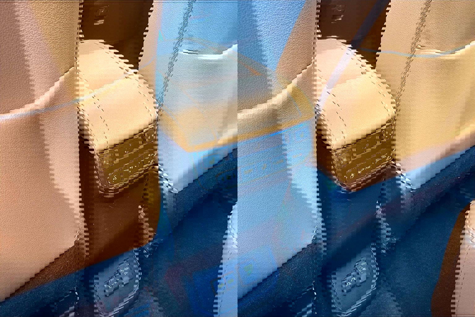 Used 2023 Toyota Highlander Platinum image 41