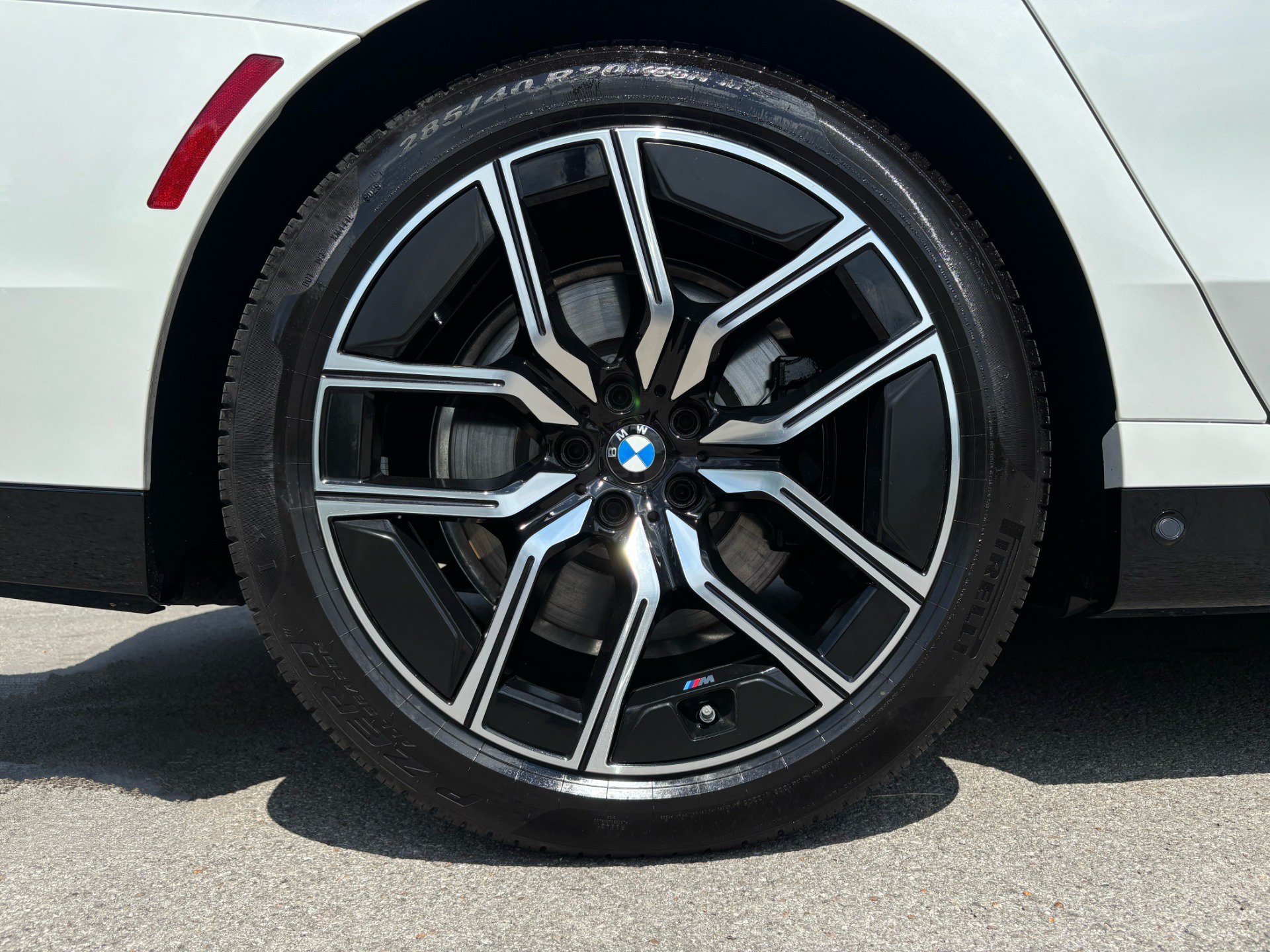 Used 2026 BMW 740i xDrive w/ Executive Package AWD/4WD image 47
