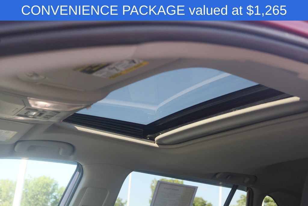 Used 2022 Toyota RAV4 XLE w/ Convenience Package AWD/4WD image 4