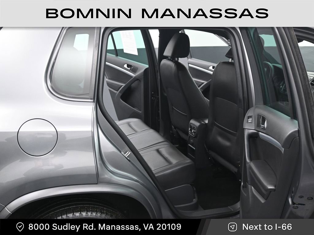 Used 2016 Volkswagen Tiguan R-Line image 10