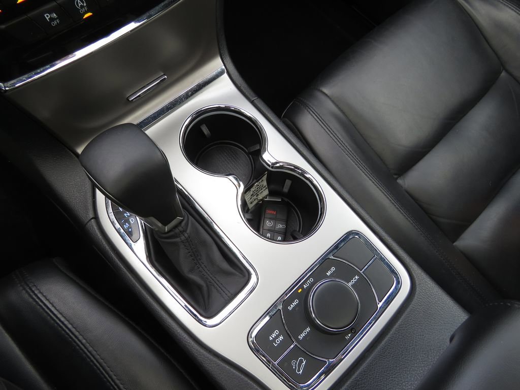 Used 2019 Jeep Grand Cherokee Limited AWD/4WD image 24