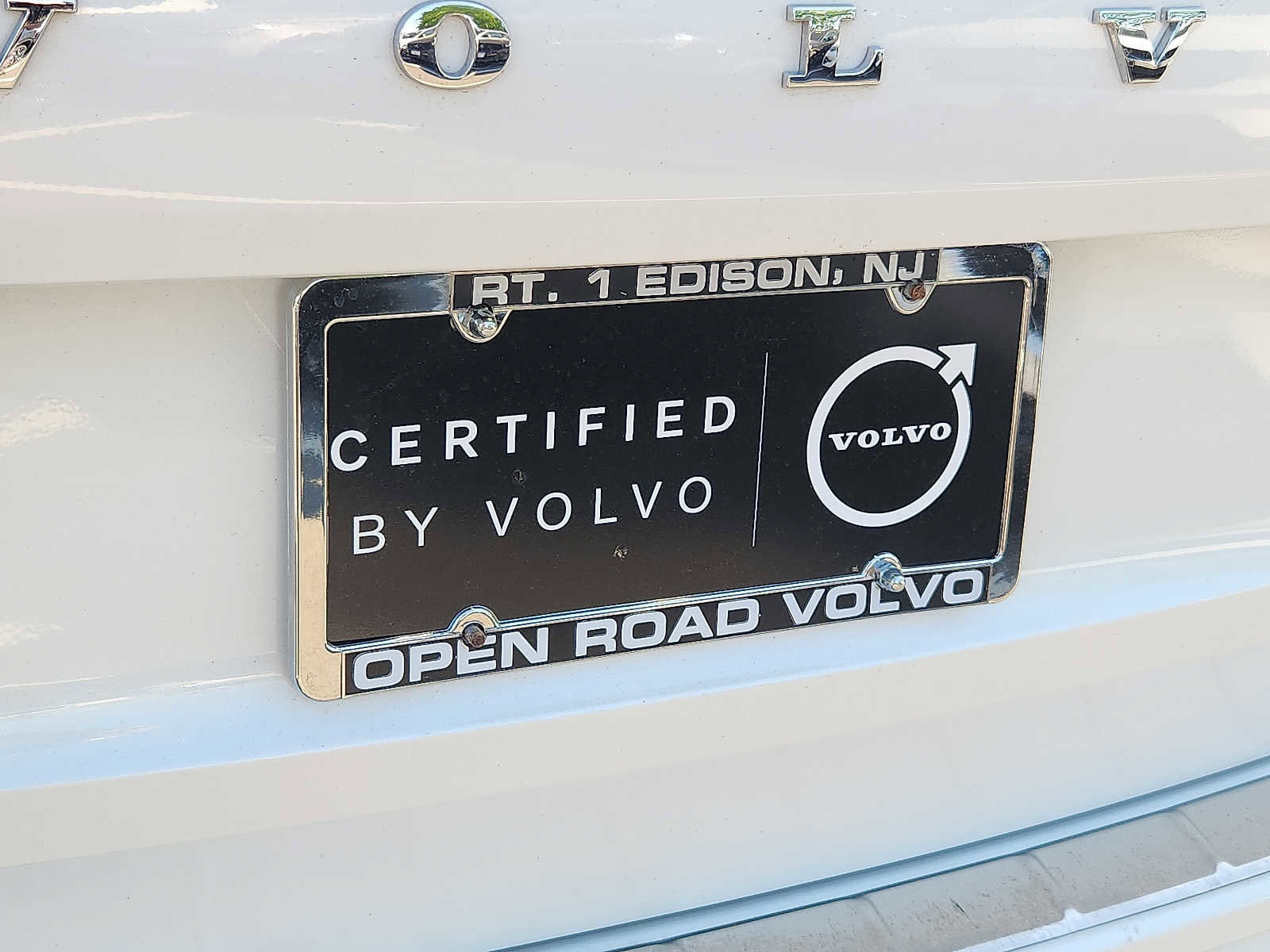Certified 2023 Volvo XC60 B5 Ultimate AWD/4WD image 30