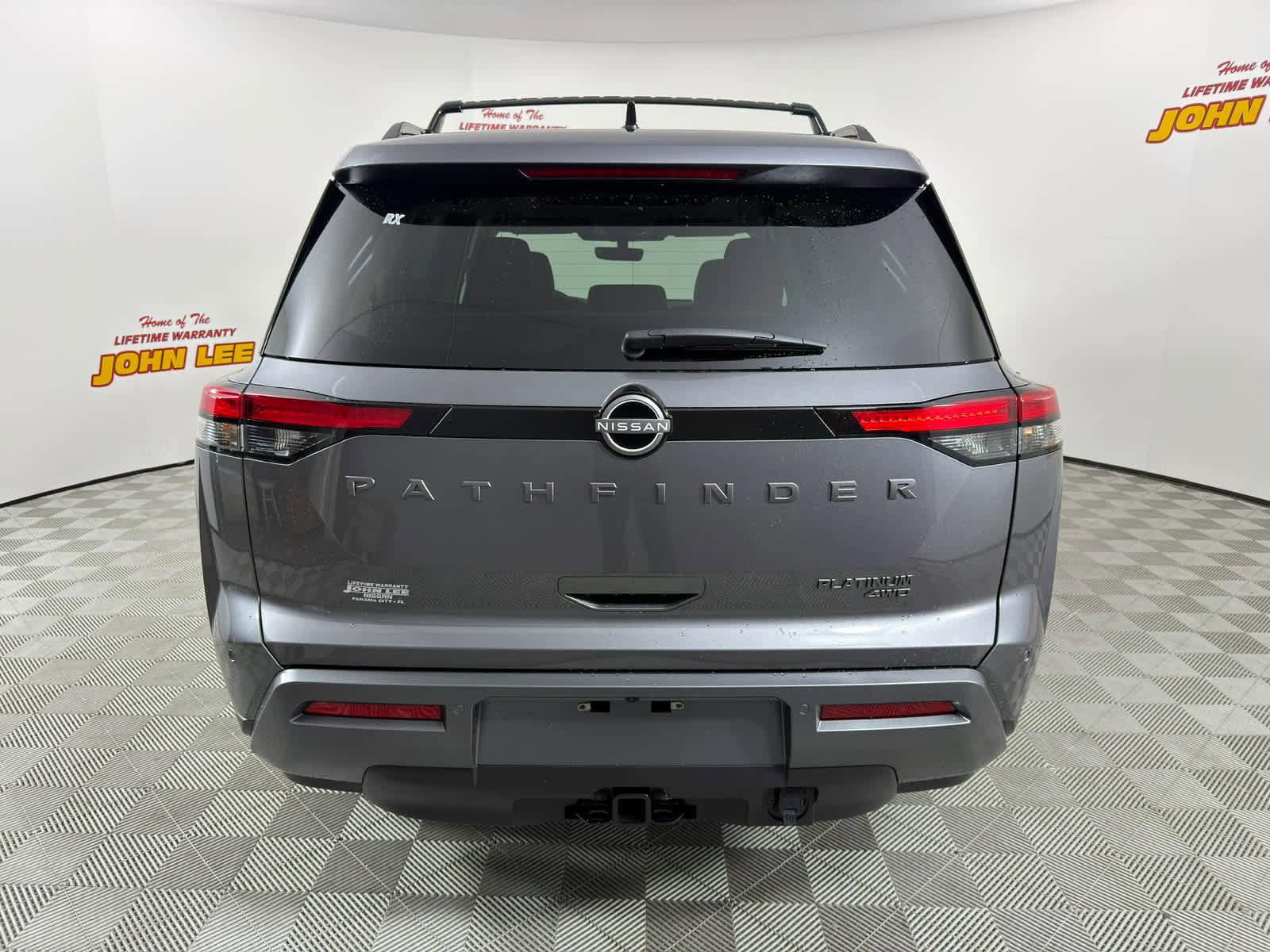 New 2026 Nissan Pathfinder Platinum w/ Cargo Package AWD/4WD image 4