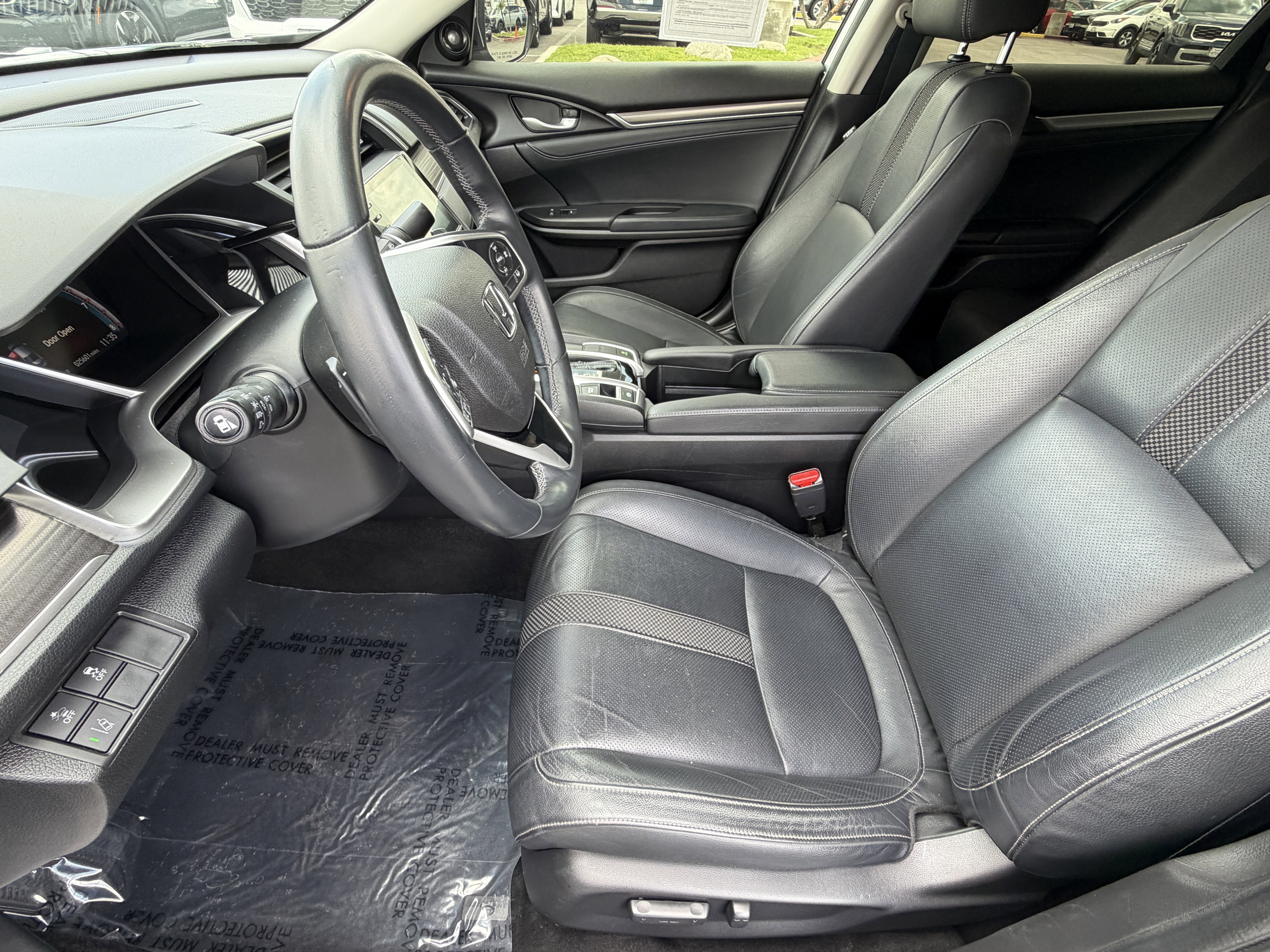 Used 2019 Honda Civic Touring image 15