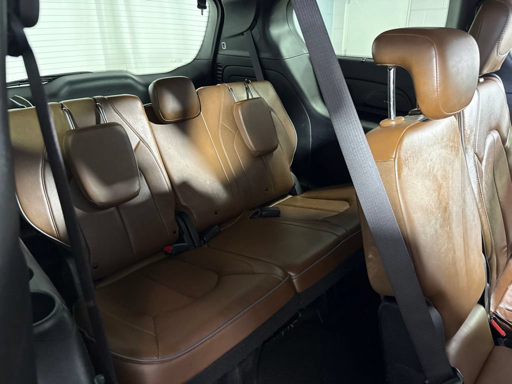 Used 2019 Chrysler Pacifica Limited w/ Advanced Safetytec Group FWD image 28
