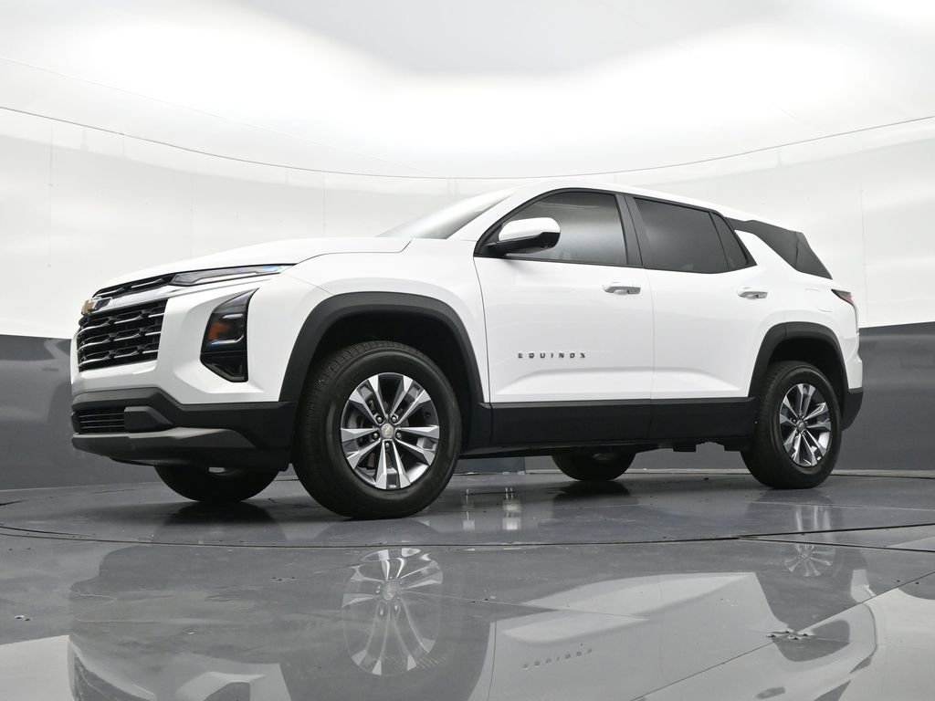 Used 2026 Chevrolet Equinox LT w/ Safety and Technology Package image 23