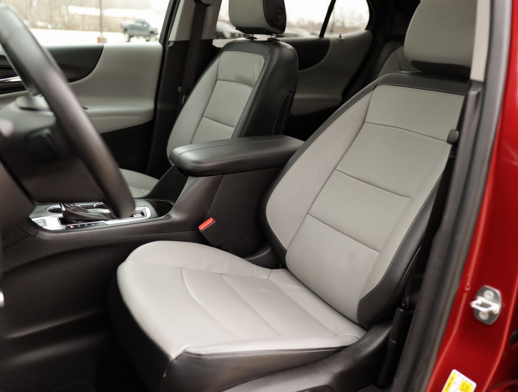 Used 2018 Chevrolet Equinox Premier image 23