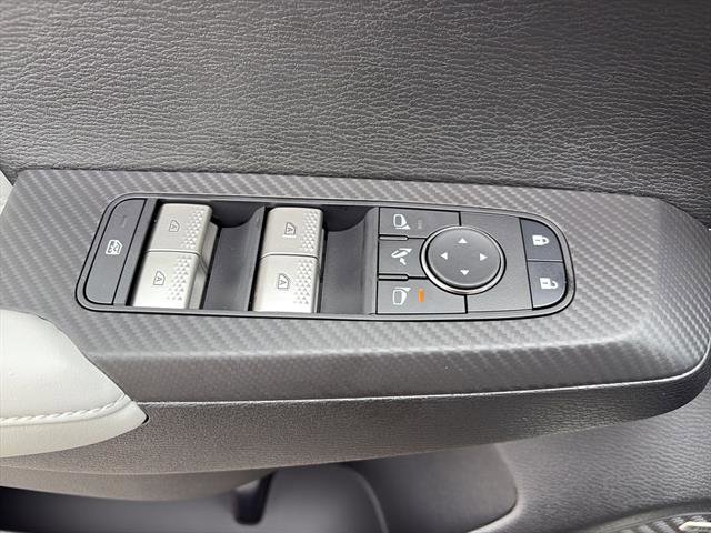 New 2026 Mitsubishi Outlander SEL FWD image 18
