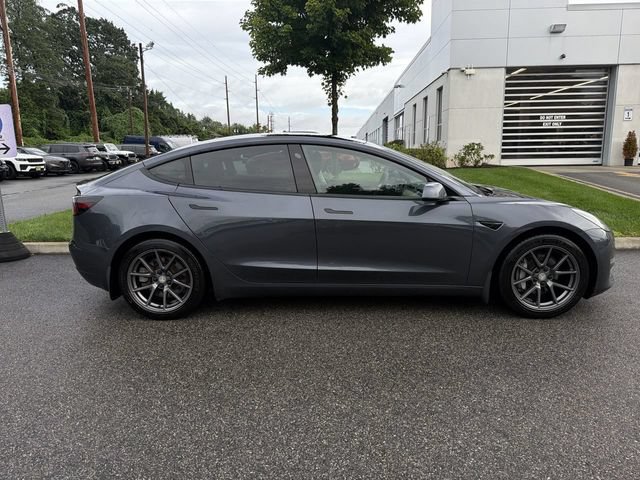 Used 2022 Tesla Model 3 Long Range AWD/4WD image 9