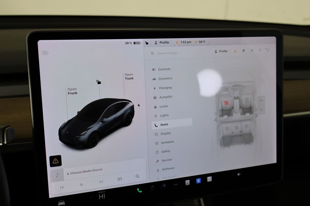 Used 2020 Tesla Model Y Long Range image 32