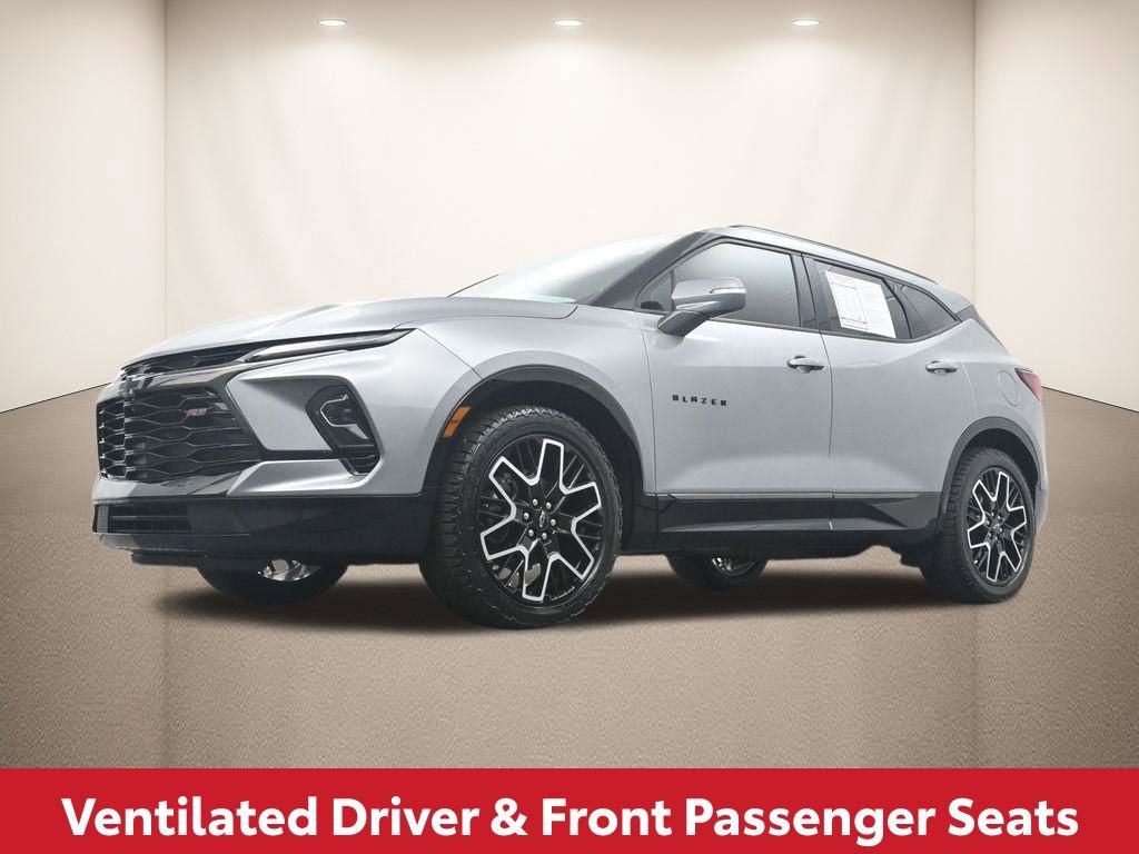 Used 2023 Chevrolet Blazer RS w/ Driver Confidence II Package FWD image 30