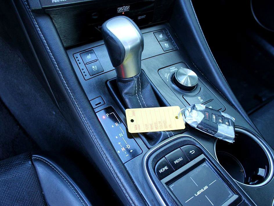 Used 2015 Lexus RC 350 w/ Luxury Package image 10