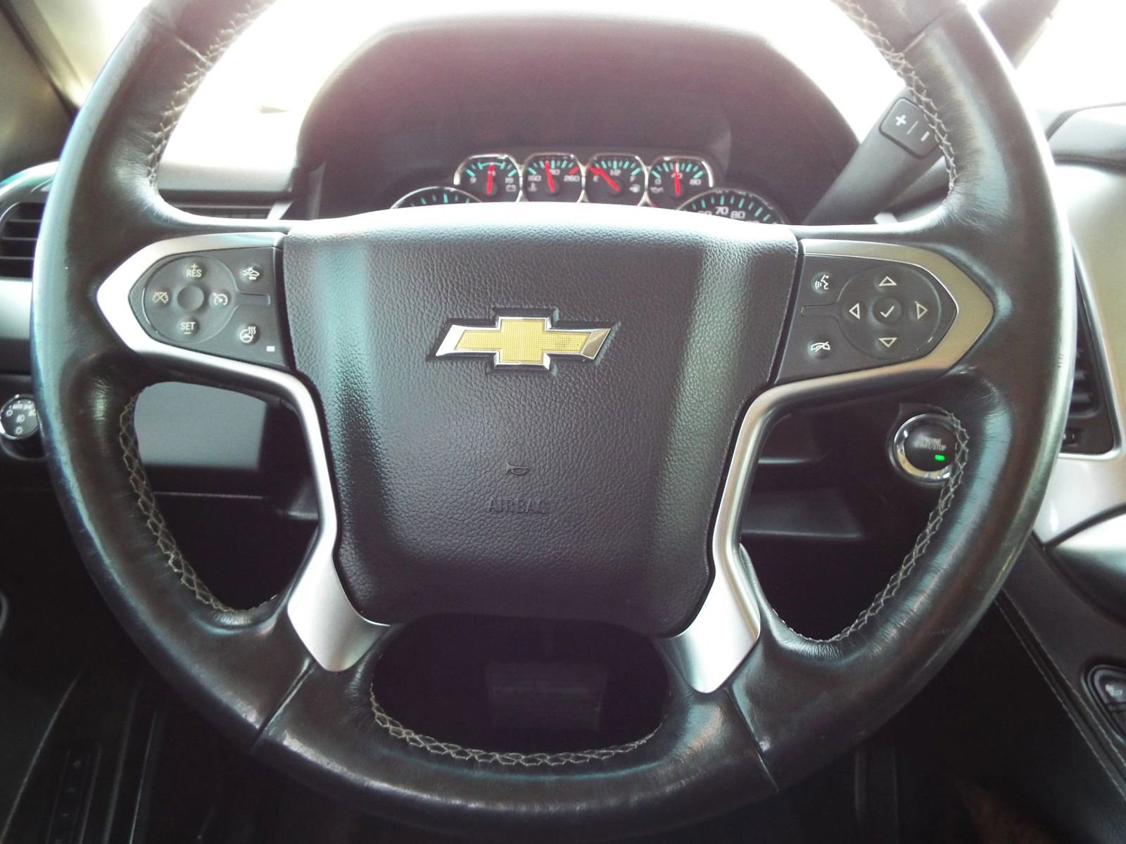 Used 2015 Chevrolet Suburban LTZ image 13