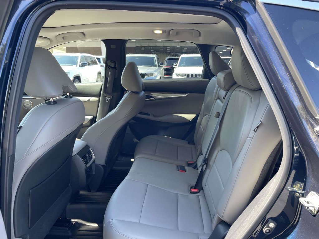 Used 2023 INFINITI QX50 Luxe FWD image 20