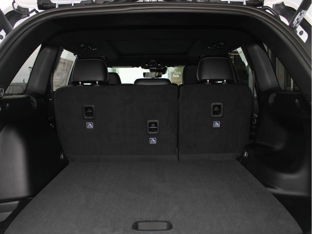 New 2025 Jeep Grand Cherokee Limited w/ Luxury Tech Group II image 28